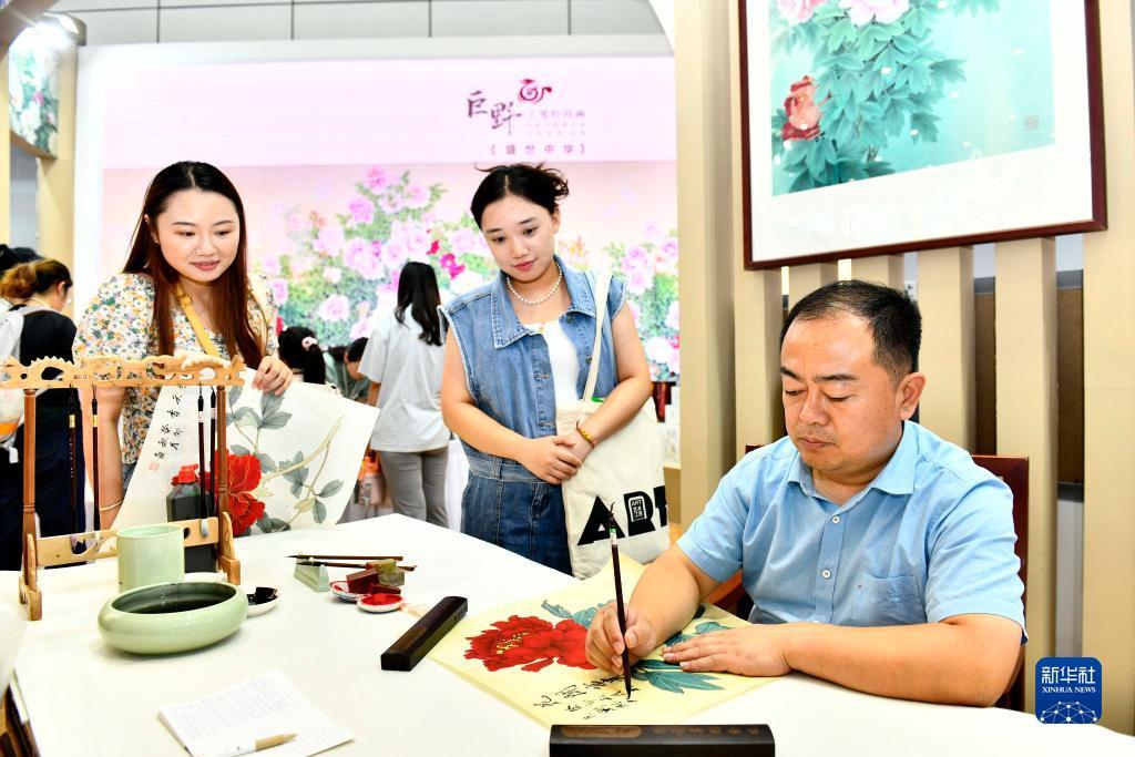 99炮捕鱼游戏